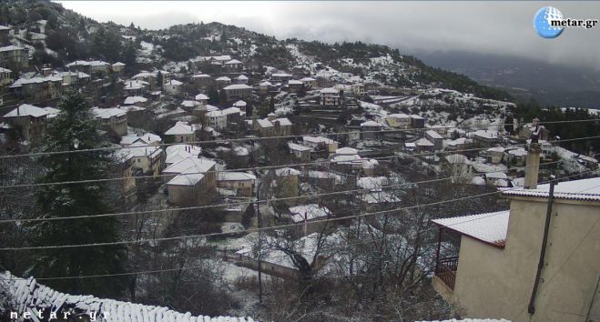 Χιόνια στην ορεινή Αρκαδία | Live ο καιρός από web κάμερες!