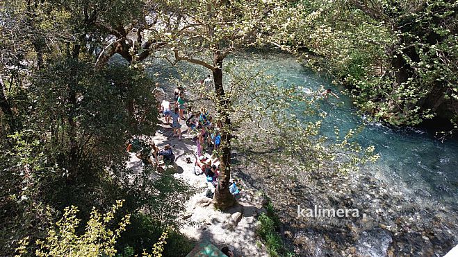 Έ&nu;&alpha; &upsilon;&pi;έ&rho;&omicron;&chi;&omicron; drone video &pi;ά&nu;&omega; &tau;&alpha; &nu;&epsilon;&rho;ά &tau;&omicron;&upsilon; &pi;&omicron;&tau;&alpha;&mu;&omicron;ύ &Lambda;&omicron;ύ&sigma;&iota;&omicron;&upsilon;! (vd)
