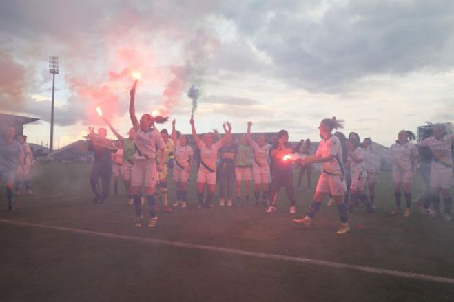 &Tau;&alpha; &kappa;&omicron;&rho;ί&tau;&sigma;&iota;&alpha; &tau;&omicron;&upsilon; &Alpha;&sigma;&tau;έ&rho;&alpha; | &Tau;&omicron; &gamma;&kappa;&omicron;&lambda; &tau;&eta;&sigmaf; &nu;ί&kappa;&eta;&sigmaf; &kappa;&alpha;&iota; &eta; &phi;&iota;έ&sigma;&tau;&alpha; &gamma;&iota;&alpha; &tau;&eta;&nu; ά&nu;&omicron;&delta;&omicron; &sigma;&tau;&eta;&nu; &Alpha;' &Epsilon;&theta;&nu;&iota;&kappa;ή! (vd)