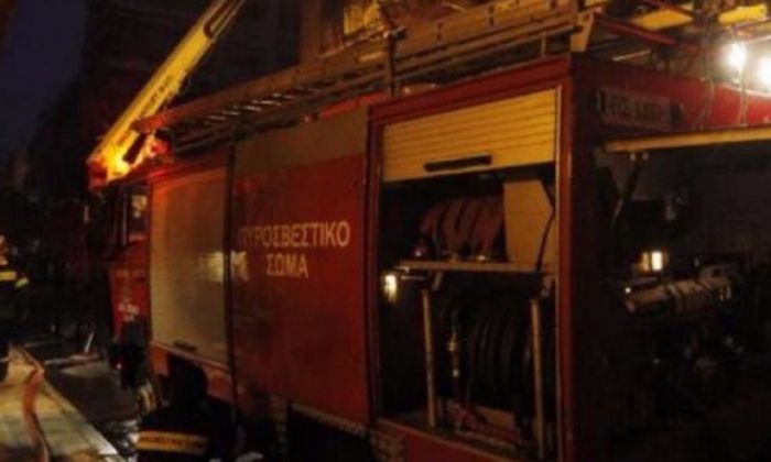 &Phi;&omega;&tau;&iota;ά &sigma;&epsilon; &alpha;&pi;&omicron;&theta;ή&kappa;&eta; &mu;&epsilon; &kappa;&lambda;&iota;&mu;&alpha;&tau;&iota;&sigma;&tau;&iota;&kappa;ά