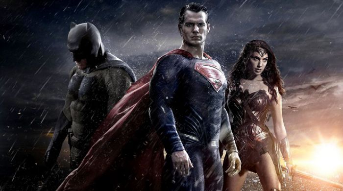 Batman – Superman και Wonder Woman κάνουν «επική» στάση στην Τρίπολη!