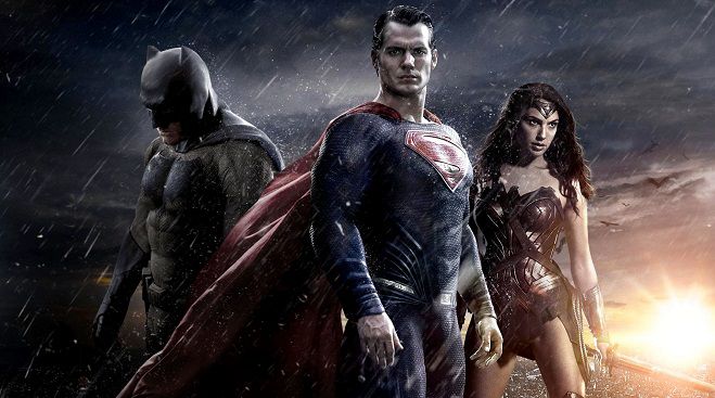 Batman – Superman και Wonder Woman κάνουν «επική» στάση στην Τρίπολη!
