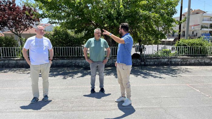 Νέα έργα σε 1ο δημοτικό και 1ο Γυμνάσιο - Λύκειο | Τζιούμης: «Δημιουργούμε ένα καλύτερο σχολικό περιβάλλον για μαθητές και εκπαιδευτικούς» (vd)