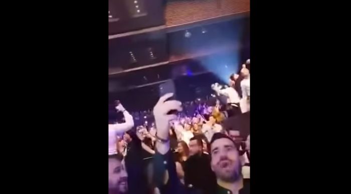 &Pi;&Alpha;&Omicron;&Kappa;&tau;&zeta;ή&delta;&epsilon;&sigmaf; έ&kappa;&alpha;&nu;&alpha;&nu;... &laquo;&Tau;&omicron;ύ&mu;&pi;&alpha;&raquo; &tau;&alpha; &mu;&pi;&omicron;&upsilon;&zeta;&omicron;ύ&kappa;&iota;&alpha;! (vd)