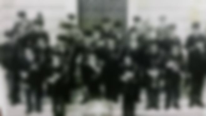 &Eta; &Phi;&iota;&lambda;&alpha;&rho;&mu;&omicron;&nu;&iota;&kappa;ή &Tau;&rho;ί&pi;&omicron;&lambda;&eta;&sigmaf; &pi;&rho;&iota;&nu; &alpha;&pi;ό ... 34 &chi;&rho;ό&nu;&iota;&alpha;! (&epsilon;&iota;&kappa;ό&nu;&epsilon;&sigmaf;)