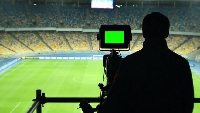 &Mu;&epsilon; Champions League &omicron;&iota; &sigma;&eta;&mu;&epsilon;&rho;&iota;&nu;έ&sigmaf; &alpha;&theta;&lambda;&eta;&tau;&iota;&kappa;έ&sigmaf; &mu;&epsilon;&tau;&alpha;&delta;ό&sigma;&epsilon;&iota;&sigmaf; &sigma;&tau;&eta;&nu; TV