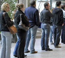 «Ουρές» καθημερινά στον ΟΑΕΕ Τρίπολης – Έμποροι δεν μπορούν να πληρώσουν εισφορές και ζητούν ρύθμιση