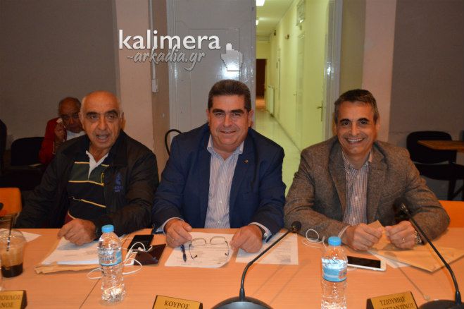 &Tau;&zeta;&iota;&omicron;ύ&mu;&eta;&sigmaf; &sigma;&epsilon; &delta;&eta;&mu;&omicron;&tau;&iota;&kappa;ή &alpha;&rho;&chi;ή: &laquo;&Sigma;&epsilon; &epsilon;&pi;ό&mu;&epsilon;&nu;&epsilon;&sigmaf; &pi;&lambda;&eta;&mu;&mu;ύ&rho;&epsilon;&sigmaf;, &theta;&alpha; έ&chi;&epsilon;&tau;&epsilon; &alpha;&kappa;έ&rho;&alpha;&iota;&alpha; &tau;&eta;&nu; &epsilon;&upsilon;&theta;ύ&nu;&eta; &gamma;&iota;&alpha; ό,&tau;&iota; &sigma;&upsilon;&mu;&beta;&epsilon;ί&raquo;