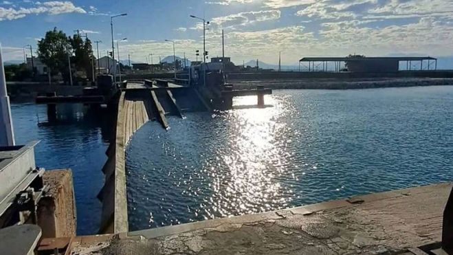 Ισθμός | Έσπασε η βυθιζόμενη γέφυρα της Ποσειδωνίας