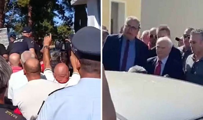 Άγριες αποδοκιμασίες για τον υφυπουργό Αγροτικής Ανάπτυξης στις Σέρρες – Του πέταξαν αντικείμενα, φυγαδεύτηκε κακήν κακώς (vd)