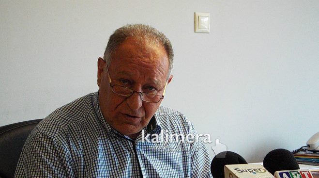 &Kappa;&alpha;&kappa;&lambda;&alpha;&mu;ά&nu;&omicron;&sigmaf;: &laquo;&Theta;&alpha; &sigma;&upsilon;&nu;&epsilon;&chi;&iota;&sigma;&tau;&epsilon;ί &eta; &mu;ί&sigma;&theta;&omega;&sigma;&eta; &gamma;&iota;&alpha; &tau;&omicron; &chi;ώ&rho;&omicron; &pi;&omicron;&upsilon; &phi;&iota;&lambda;&omicron;&xi;&epsilon;&nu;&epsilon;ί &alpha;&delta;έ&sigma;&pi;&omicron;&tau;&alpha; &sigma;&tau;&omicron; &Pi;&epsilon;&rho;&theta;ώ&rho;&iota;&raquo; (vd)