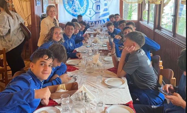 &Kappa;&alpha;&rho;&omicron;ύ&nu;&tau;&zeta;&omicron;&upsilon; &gamma;&iota;&alpha; &tau;&eta;&nu; &Kappa;14 &tau;&eta;&sigmaf; &Epsilon;&Pi;&Sigma;&Alpha;: "&Pi;&iota;&sigma;&tau;&epsilon;ύ&omicron;&upsilon;&mu;&epsilon; ό&tau;&iota; &theta;&alpha; &epsilon;ί&nu;&alpha;&iota; &pi;&rho;&omega;&tau;&alpha;&theta;&lambda;&eta;&tau;έ&sigmaf; &Epsilon;&lambda;&lambda;ά&delta;&omicron;&sigmaf;"