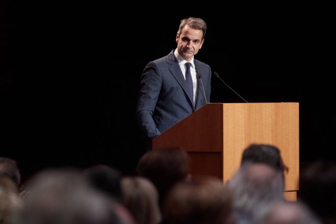 Μητσοτάκης: &quot;Εκτός ΝΔ, όποιος πρώην βουλευτής διεκδικήσει αναδρομικά&quot;