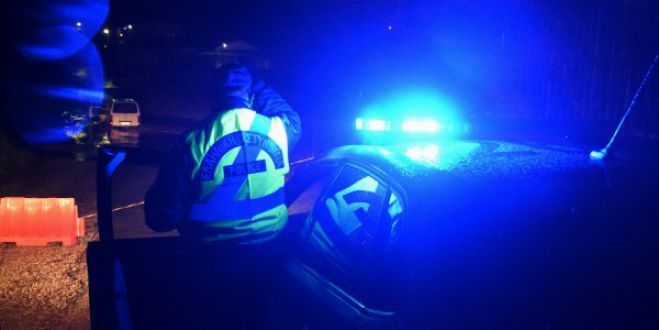 &Kappa;&omicron;&rho;&iota;&nu;&theta;ί&alpha; | &Gamma;&iota;&omicron;&sigmaf; &sigma;&kappa;ό&tau;&omega;&sigma;&epsilon; &tau;&eta; &mu;&eta;&tau;έ&rho;&alpha; &tau;&omicron;&upsilon; &kappa;&alpha;&iota; &tau;&eta;&nu; έ&theta;&alpha;&psi;&epsilon; &sigma;&tau;&eta;&nu; &alpha;&upsilon;&lambda;ή &gamma;&iota;&alpha; &nu;&alpha; &pi;ά&rho;&epsilon;&iota; &tau;&eta; &sigma;ύ&nu;&tau;&alpha;&xi;ή &tau;&eta;&sigmaf;