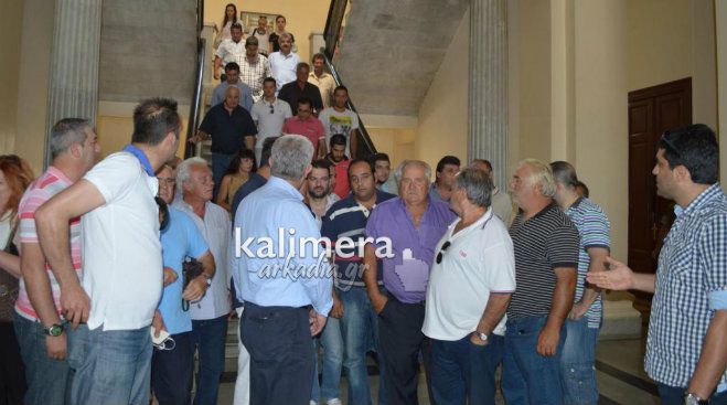 &Omicron;&iota; &pi;&rho;ώ&tau;&epsilon;&sigmaf; &delta;&eta;&lambda;ώ&sigma;&epsilon;&iota;&sigmaf; &Sigma;&mu;&upsilon;&rho;&nu;&iota;ώ&tau;&eta; &kappa;&alpha;&iota; &Pi;&alpha;&upsilon;&lambda;ή &ndash; &Phi;&omega;&tau;&omicron;&rho;&epsilon;&pi;&omicron;&rho;&tau;ά&zeta; &mu;&epsilon; &tau;&omicron;&nu; &kappa;ό&sigma;&mu;&omicron; &sigma;&tau;&omicron; &delta;&iota;&kappa;&alpha;&sigma;&tau;ή&rho;&iota;&omicron; (vd)!