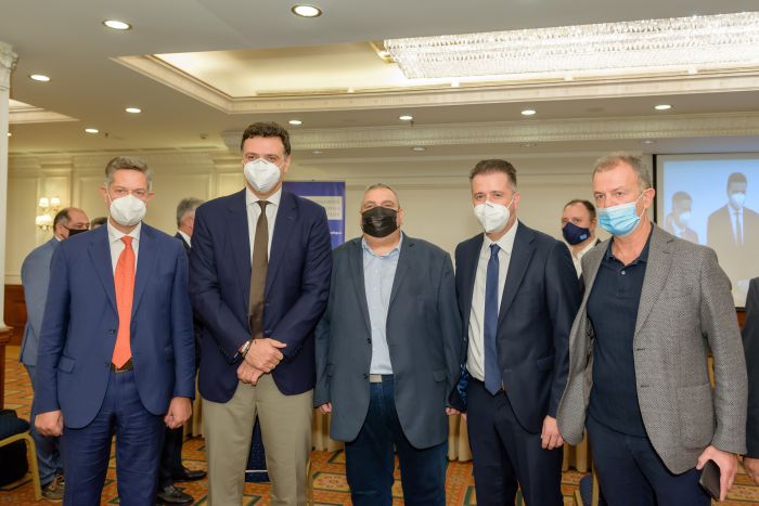 &Pi;&omicron;&lambda;&iota;&tau;&iota;&kappa;έ&sigmaf; &epsilon;&nu;ί&sigma;&chi;&upsilon;&sigma;&eta;&sigmaf; &tau;&eta;&sigmaf; &omicron;&rho;&epsilon;&iota;&nu;ή&sigmaf;-&eta;&pi;&epsilon;&iota;&rho;&omega;&tau;&iota;&kappa;ή&sigmaf; &Epsilon;&lambda;&lambda;ά&delta;&alpha;&sigmaf; &kappa;&alpha;&iota; &epsilon;&pi;&iota;&mu;ή&kappa;&upsilon;&nu;&sigma;&eta; &tau;&eta;&sigmaf; &tau;&omicron;&upsilon;&rho;&iota;&sigma;&tau;&iota;&kappa;ή&sigmaf; &pi;&epsilon;&rho;&iota;ό&delta;&omicron;&upsilon; &zeta;&eta;&tau;ά &omicron; &Mu;&alpha;&rho;&iota;&nu;ά&kappa;&omicron;&sigmaf;