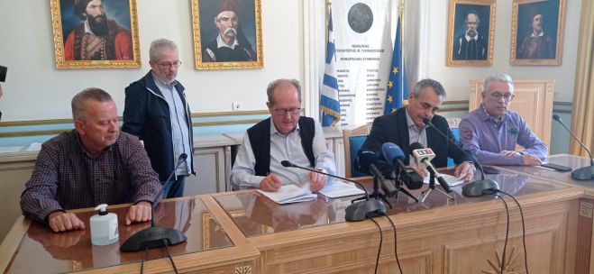 &Tau;&zeta;&iota;&omicron;ύ&mu;&eta;&sigmaf;: &laquo;Ά&rho;&iota;&sigma;&tau;&eta; &eta; &sigma;&upsilon;&nu;&epsilon;&rho;&gamma;&alpha;&sigma;ί&alpha; &Delta;ή&mu;&omicron;&upsilon; &Tau;&rho;ί&pi;&omicron;&lambda;&eta;&sigmaf; &kappa;&alpha;&iota; &Pi;&epsilon;&rho;&iota;&phi;έ&rho;&epsilon;&iota;&alpha;&sigmaf; &Pi;&epsilon;&lambda;&omicron;&pi;&omicron;&nu;&nu;ή&sigma;&omicron;&upsilon;&raquo; (vd)