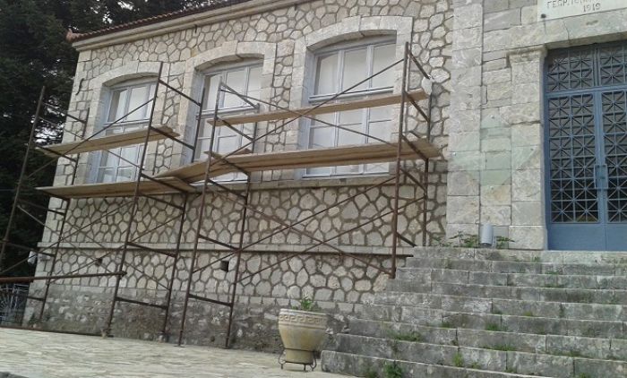 &Sigma;&upsilon;&nu;&epsilon;&chi;ί&zeta;&omicron;&nu;&tau;&alpha;&iota; &omicron;&iota; &epsilon;&rho;&gamma;&alpha;&sigma;ί&epsilon;&sigmaf; &sigma;&tau;&omicron; &Mu;&omicron;&upsilon;&sigma;&epsilon;ί&omicron; &laquo;&Mu;ί&kappa;&eta;&sigmaf; &Theta;&epsilon;&omicron;&delta;&omega;&rho;ά&kappa;&eta;&sigmaf;&raquo; &sigma;&tau;&eta; &Zeta;ά&tau;&omicron;&upsilon;&nu;&alpha; (&epsilon;&iota;&kappa;ό&nu;&epsilon;&sigmaf;)