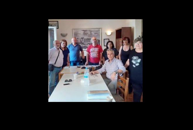 &Epsilon;&nu;&omega;&tau;&iota;&kappa;ά &sigma;&upsilon;&nu;&epsilon;&chi;ί&zeta;&omicron;&upsilon;&nu; &omicron;&iota; &tau;&rho;ί&tau;&epsilon;&kappa;&nu;&omicron;&iota;