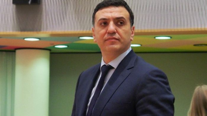 &Upsilon;&pi;&omicron;&upsilon;&rho;&gamma;ό&sigmaf; &Upsilon;&gamma;&epsilon;ί&alpha;&sigmaf;: "&Theta;&alpha; &mu;&omicron;&nu;&iota;&mu;&omicron;&pi;&omicron;&iota;&eta;&theta;&omicron;ύ&nu; &gamma;&iota;&alpha;&tau;&rho;&omicron;ί, &nu;&omicron;&sigma;&eta;&lambda;&epsilon;&upsilon;&tau;έ&sigmaf; &kappa;&alpha;&iota; &lambda;&omicron;&iota;&pi;ό &pi;&rho;&omicron;&sigma;&omega;&pi;&iota;&kappa;ό &pi;&omicron;&upsilon; &pi;&rho;&omicron;&sigma;&lambda;ή&phi;&theta;&eta;&kappa;&epsilon; &epsilon;&nu; &mu;έ&sigma;&omega; Covid"