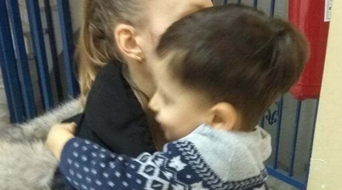 &Pi;ό&lambda;&epsilon;&mu;&omicron;&sigmaf; &sigma;&tau;&eta;&nu; &Omicron;&upsilon;&kappa;&rho;&alpha;&nu;ί&alpha; | &Sigma;&upsilon;&gamma;&kappa;&lambda;&omicron;&nu;ί&zeta;&epsilon;&iota; &tau;&omicron; &pi;&rho;ώ&tau;&omicron; &pi;&rho;&omicron;&sigma;&phi;&upsilon;&gamma;ό&pi;&omicron;&upsilon;&lambda;&omicron; &pi;&omicron;&upsilon; &pi;έ&rho;&alpha;&sigma;&epsilon; &tau;&alpha; &epsilon;&lambda;&lambda;&eta;&nu;&iota;&kappa;ά &sigma;ύ&nu;&omicron;&rho;&alpha;