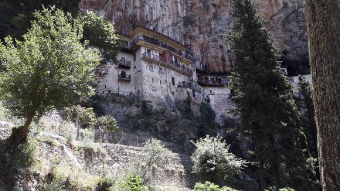 &Sigma;&tau;&omicron; &phi;&alpha;&rho;ά&gamma;&gamma;&iota; &tau;&omicron;&upsilon; &Lambda;&omicron;ύ&sigma;&iota;&omicron;&upsilon; &theta;&alpha; &pi;&epsilon;&rho;&pi;&alpha;&tau;ή&sigma;&epsilon;&iota; &omicron; &Epsilon;&Omicron;&Sigma; &Tau;&rho;ί&pi;&omicron;&lambda;&eta;&sigmaf;!