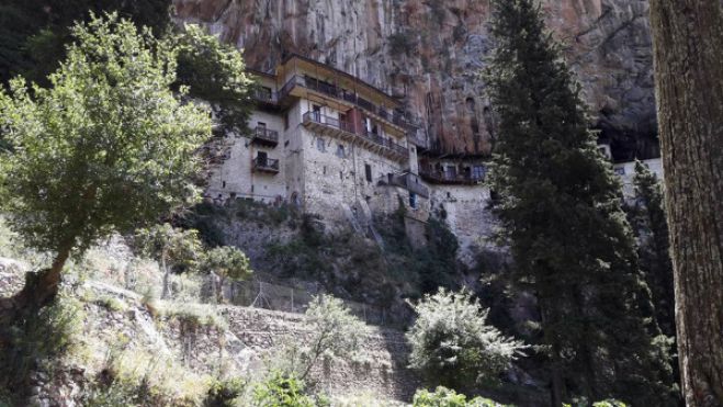 &Sigma;&tau;&omicron; &phi;&alpha;&rho;ά&gamma;&gamma;&iota; &tau;&omicron;&upsilon; &Lambda;&omicron;ύ&sigma;&iota;&omicron;&upsilon; &theta;&alpha; &pi;&epsilon;&rho;&pi;&alpha;&tau;ή&sigma;&epsilon;&iota; &omicron; &Epsilon;&Omicron;&Sigma; &Tau;&rho;ί&pi;&omicron;&lambda;&eta;&sigmaf;!