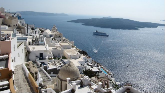 Διακοπές | Δύσκολη εξίσωση η εξεύρεση δωματίου τον Αύγουστο