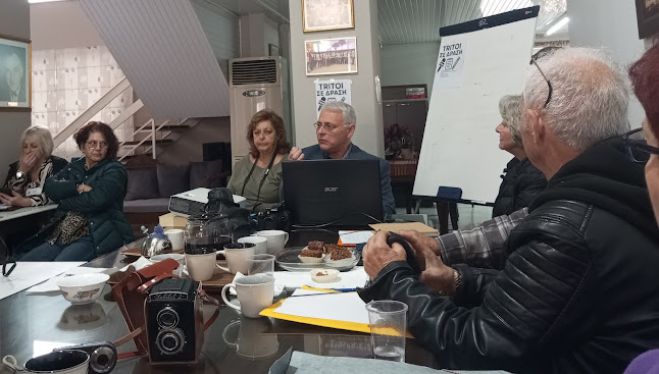 Με ενθουσιασμό το σεμινάριο Δημοσιογραφικής Φωτογραφίας στα ΚΑΠΗ Τρίπολης (εικόνες)