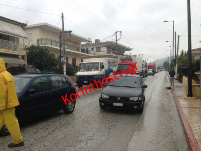 Ουρές χιλιομέτρων στην παλιά εθνική "Κορίνθου - Άργους" (εικόνες)