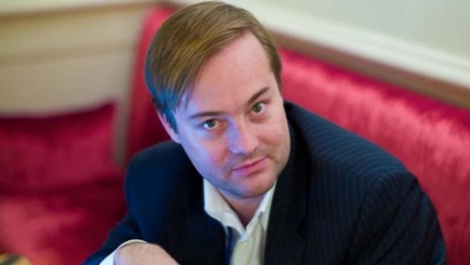 &Omicron; Έ&lambda;&lambda;&eta;&nu;&alpha;&sigmaf; &pi;&omicron;&upsilon; &epsilon;&tau;&omicron;&iota;&mu;ά&zeta;&epsilon;&iota; &tau;&omicron; &nu;έ&omicron;... Facebook!