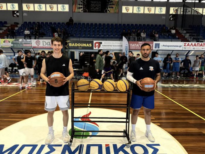 &Omicron;&iota; &nu;&iota;&kappa;&eta;&tau;έ&sigmaf; &tau;&rho;&iota;&pi;ό&nu;&tau;&omega;&nu; &sigma;&tau;&omicron; 3on3 &tau;&omicron;&upsilon; &Alpha;&rho;&kappa;&alpha;&delta;&iota;&kappa;&omicron;ύ! (vd)