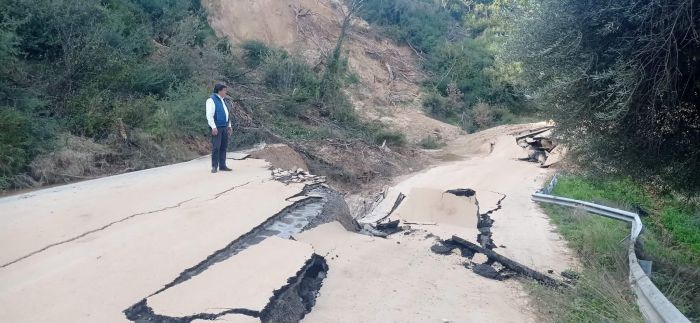 &Gamma;&iota;&alpha;&nu;&nu;&alpha;&kappa;&omicron;ύ&rho;&alpha;&sigmaf;: "&Omicron; &omicron;&delta;&eta;&gamma;ό&sigmaf; &pi;&omicron;&upsilon; &pi;&eta;&gamma;&alpha;ί&nu;&epsilon;&iota; &alpha;&pi;ό &Pi;ύ&rho;&gamma;&omicron; &pi;&rho;&omicron;&sigmaf; &Tau;&rho;ί&pi;&omicron;&lambda;&eta; &theta;&alpha; &chi;&alpha;&theta;&epsilon;ί &sigma;&tau;&omicron;&upsilon;&sigmaf; &chi;&omega;&mu;&alpha;&tau;ό&delta;&rho;&omicron;&mu;&omicron;&upsilon;&sigmaf; &tau;&omicron;&upsilon; &delta;ά&sigma;&omicron;&upsilon;&sigmaf; &tau;&eta;&sigmaf; &Kappa;ά&pi;&epsilon;&lambda;&eta;&sigmaf;, &delta;&epsilon;&nu; &upsilon;&pi;ά&rho;&chi;&epsilon;&iota; &pi;&omicron;&upsilon;&theta;&epsilon;&nu;ά &sigma;ή&mu;&alpha;&nu;&sigma;&eta;"