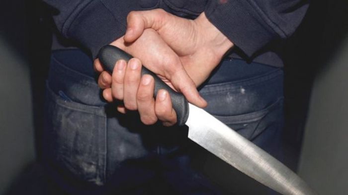 Πάτρα | 13χρονος απειλούσε με μαχαίρι και λήστευε άλλους ανήλικους