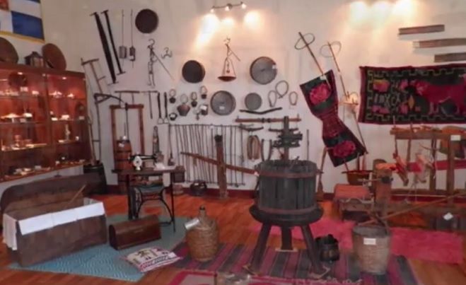 &Tau;&omicron; &Lambda;&alpha;&omicron;&gamma;&rho;&alpha;&phi;&iota;&kappa;ό &Mu;&omicron;&upsilon;&sigma;&epsilon;ί&omicron; &sigma;&tau;&omicron; &Sigma;&pi;ά&theta;&alpha;&rho;&iota; &Gamma;&omicron;&rho;&tau;&upsilon;&nu;ί&alpha;&sigmaf; (vd)!