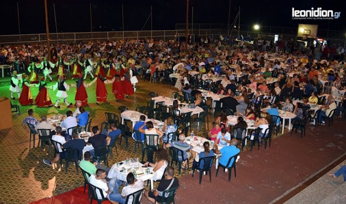 Βραδιά Δημοτικού τραγουδιού από τον Απόλλωνα στον Τυρό! (vd)