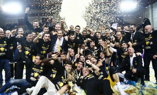 "&Beta;&alpha;&sigma;ί&lambda;&iota;&sigma;&sigma;&alpha;" &xi;&alpha;&nu;ά &eta; &Alpha;&Epsilon;&Kappa; &sigma;&tau;&omicron; &mu;&pi;ά&sigma;&kappa;&epsilon;&tau; - &Kappa;έ&rho;&delta;&iota;&sigma;&epsilon; &tau;&omicron; &Kappa;ύ&pi;&epsilon;&lambda;&lambda;&omicron;! (vd)