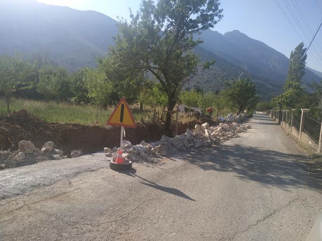 Σε ανάπλαση της εισόδου στο χωριό Σάγκα προχωρά ο Δήμος Τρίπολης (εικόνες)