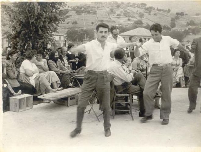 &Kappa;&alpha;&kappa;&omicron;ύ&rho;&iota; | &Pi;&alpha;&rho;&alpha;&mu;&omicron;&nu;ή &tau;&omicron;&upsilon; &Alpha;&gamma;ί&omicron;&upsilon; &Kappa;&omega;&nu;&sigma;&tau;&alpha;&nu;&tau;ί&nu;&omicron;&upsilon;