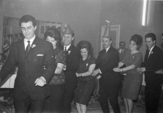 &Sigma;ύ&lambda;&lambda;&omicron;&gamma;&omicron;&sigmaf; &Epsilon;&kappa;&delta;&rho;&omicron;&mu;έ&omega;&nu; &Tau;&rho;ί&pi;&omicron;&lambda;&eta;&sigmaf; | &Beta;&rho;&alpha;&delta;&iota;έ&sigmaf; &tau;&omicron;&upsilon; &Alpha;&sigma;ώ&tau;&omicron;&upsilon; &sigma;&tau;&eta;&nu; &pi;&alpha;&lambda;&iota;ά &Tau;&rho;ί&pi;&omicron;&lambda;&eta; (&epsilon;&iota;&kappa;ό&nu;&epsilon;&sigmaf;)!