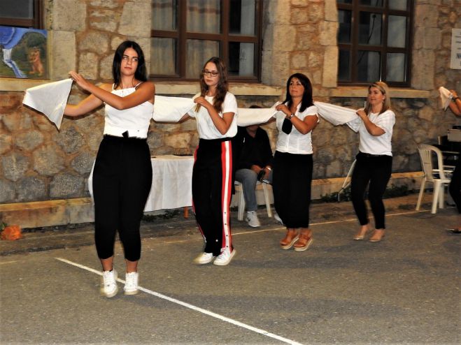 &Mu;ί&alpha; &alpha;&pi;&omicron;&lambda;&alpha;&upsilon;&sigma;&tau;&iota;&kappa;ή &beta;&rho;&alpha;&delta;&iota;ά &pi;&alpha;&rho;ά&delta;&omicron;&sigma;&eta;&sigmaf; &sigma;&tau;&eta; &Beta;&lambda;&alpha;&chi;έ&rho;&nu;&alpha;! (&epsilon;&iota;&kappa;ό&nu;&epsilon;&sigmaf;)