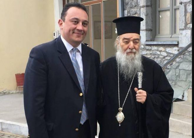 &Beta;&lambda;ά&sigma;&eta;&sigmaf; &gamma;&iota;&alpha; &Iota;&epsilon;&rho;&epsilon;&mu;ί&alpha;: "&Delta;&epsilon;&sigma;&pi;ό&tau;&eta;&sigmaf; &alpha;&pi;&lambda;ό&sigmaf; &kappa;&alpha;&iota; &pi;&rho;&omicron;&sigma;&iota;&tau;ό&sigmaf;, &pi;&omicron;&upsilon; &alpha;&pi;έ&phi;&epsilon;&upsilon;&gamma;&epsilon; &kappa;ά&theta;&epsilon; &pi;&omicron;&lambda;&upsilon;&tau;έ&lambda;&epsilon;&iota;&alpha; &kappa;&alpha;&iota; &upsilon;&pi;&epsilon;&rho;&beta;&omicron;&lambda;ή &delta;&iota;ά&gamma;&omicron;&nu;&tau;&alpha;&sigmaf; &beta;ί&omicron; &sigma;&chi;&epsilon;&delta;ό&nu; &alpha;&sigma;&kappa;&eta;&tau;&iota;&kappa;ό"