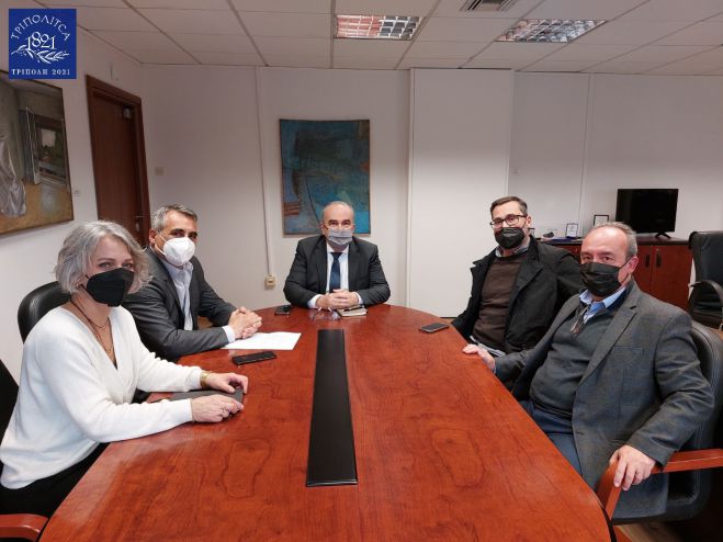 Συνάντηση Τζιούμη - Παπαθανάση: «Καθιστούμε τον Δήμο μας ελκυστικό για ανάπτυξη επενδυτικών σχεδίων»