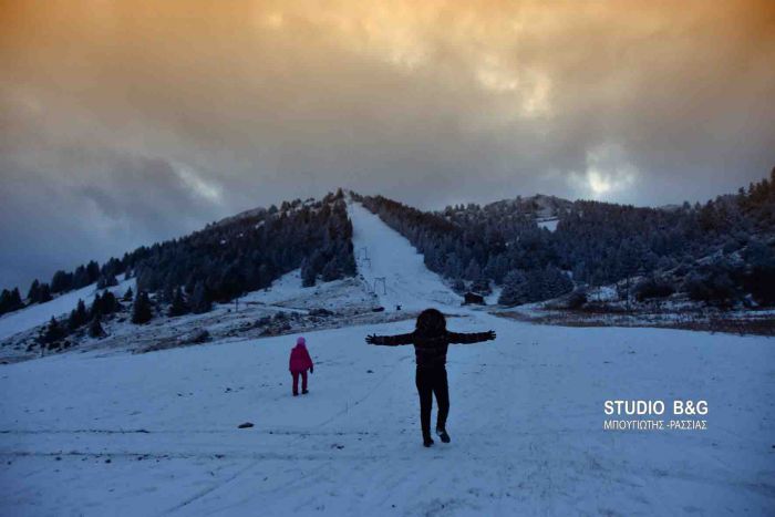 Φανταστικό τοπίο στο χιονισμένο Χιονοδρομικό Κέντρο Μαινάλου (εικόνες)!
