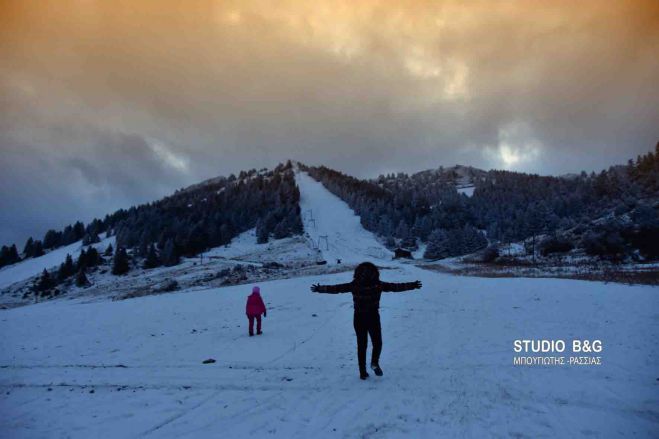 Φανταστικό τοπίο στο χιονισμένο Χιονοδρομικό Κέντρο Μαινάλου (εικόνες)!