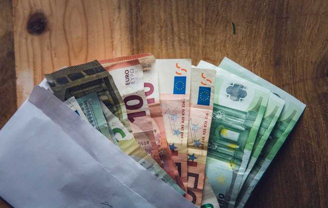 &Kappa;&omicron;&iota;&nu;&omega;&nu;&iota;&kappa;ό &mu;έ&rho;&iota;&sigma;&mu;&alpha; &alpha;&pi;ό 250 έ&omega;&sigmaf; 1.000 &epsilon;&upsilon;&rho;ώ &ndash; &Pi;ώ&sigmaf; &theta;&alpha; &delta;&omicron;&theta;&epsilon;ί &tau;&omicron;&nu; &Delta;&epsilon;&kappa;έ&mu;&beta;&rho;&iota;&omicron;