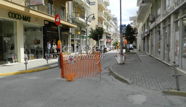 Συνεχίζονται τα έργα στη «ΙΒ» - Κλειστό τμήμα του δρόμου στην «28ης Οκτωβρίου» (εικόνες)
