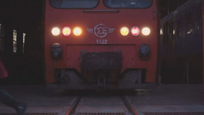 &Xi;&alpha;&nu;ά &sigma;&tau;&iota;&sigmaf; &rho;ά&gamma;&epsilon;&sigmaf; &tau;&omicron; &tau;&rho;έ&nu;&omicron; &sigma;&tau;&eta;&nu; &Kappa;&alpha;&lambda;&alpha;&mu;ά&tau;&alpha; | &Theta;&alpha; &sigma;&phi;&upsilon;&rho;ί&xi;&epsilon;&iota; έ&sigma;&tau;&omega; &kappa;&alpha;&iota; &gamma;&iota;&alpha; &lambda;ί&gamma;&omicron; &pi;&alpha;&rho;&alpha;&mu;&omicron;&nu;ή &pi;&rho;&omega;&tau;&omicron;&chi;&rho;&omicron;&nu;&iota;ά&sigmaf; (vd)