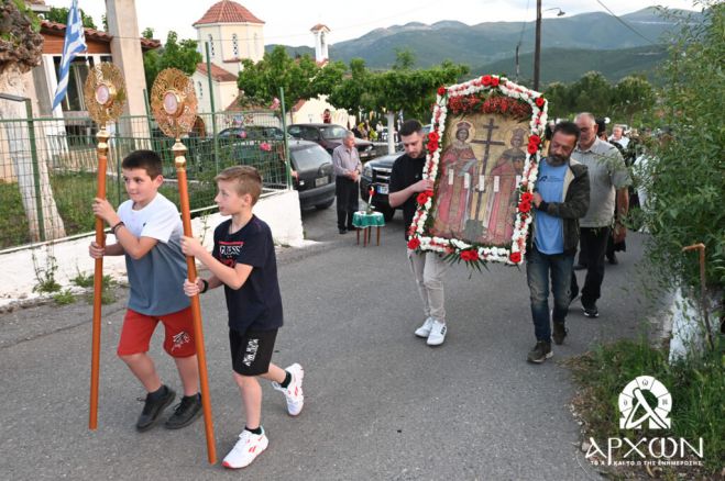 Πανηγυρικός Εσπερινός των Αγ. Κωνσταντίνου και Ελένης στο Ελαιοχώρι Αρκαδίας (εικόνες)