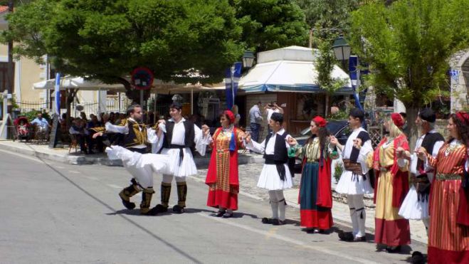 &Tau;&eta;&nu; 198&eta; &Epsilon;&pi;έ&tau;&epsilon;&iota;&omicron; &tau;&eta;&sigmaf; &Alpha;΄ &Pi;&epsilon;&lambda;&omicron;&pi;&omicron;&nu;&nu;&eta;&sigma;&iota;&alpha;&kappa;ή&sigmaf; &Gamma;&epsilon;&rho;&omicron;&upsilon;&sigma;ί&alpha;&sigmaf; &tau;ί&mu;&eta;&sigma;&epsilon; &eta; &Sigma;&tau;&epsilon;&mu;&nu;ί&tau;&sigma;&alpha; (&epsilon;&iota;&kappa;ό&nu;&epsilon;&sigmaf;)